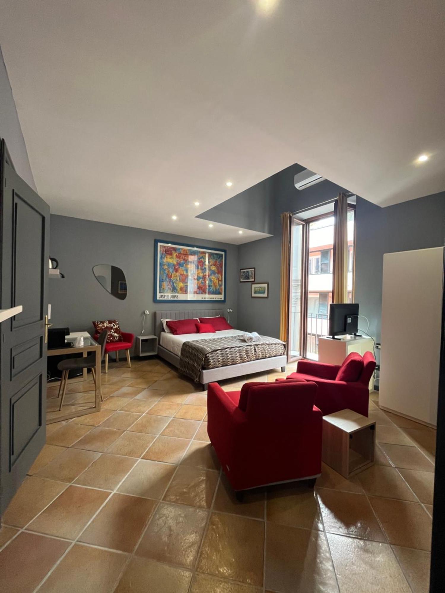 Naples Luxury Suites B&B エクステリア 写真