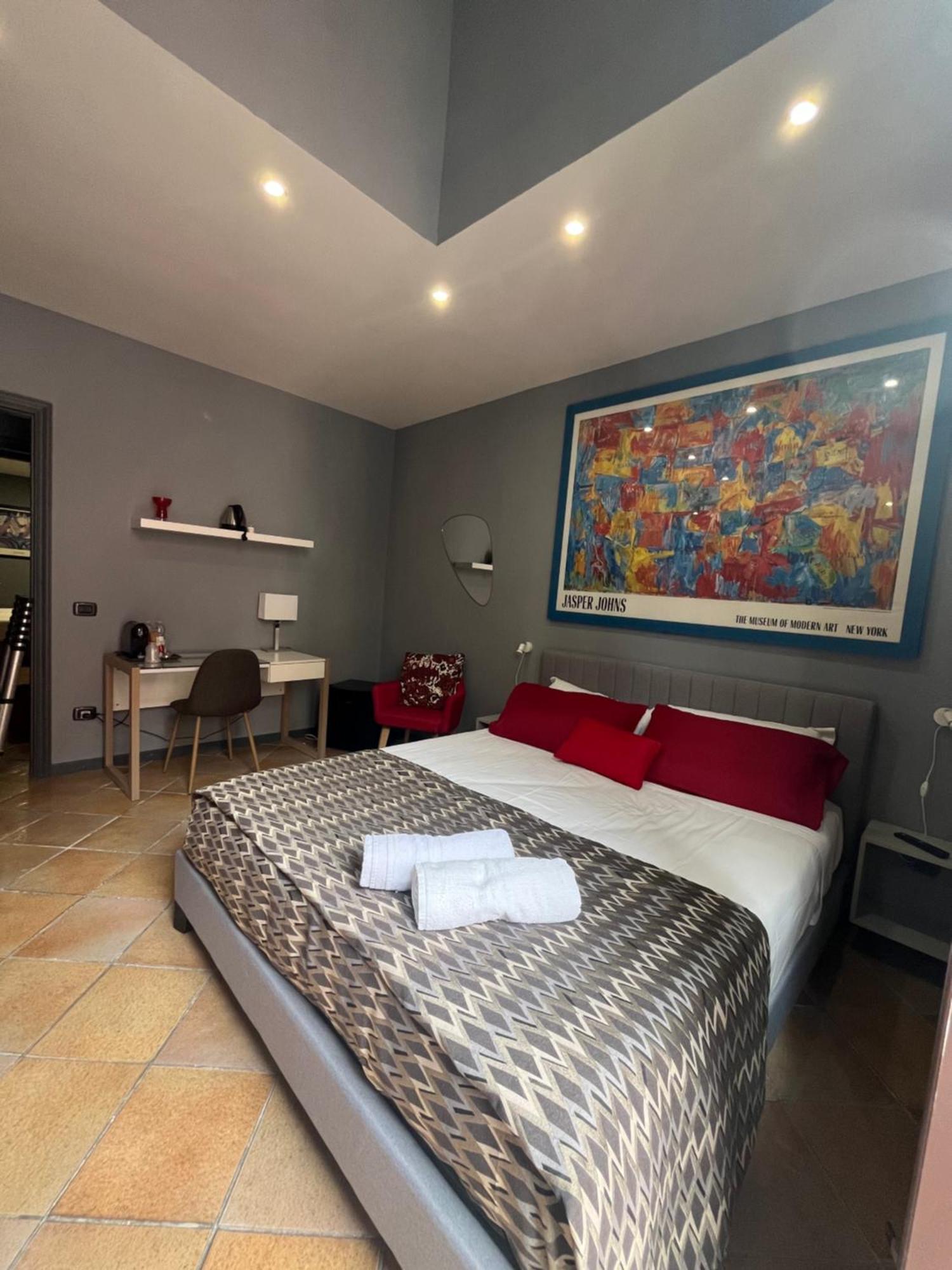 Naples Luxury Suites B&B エクステリア 写真