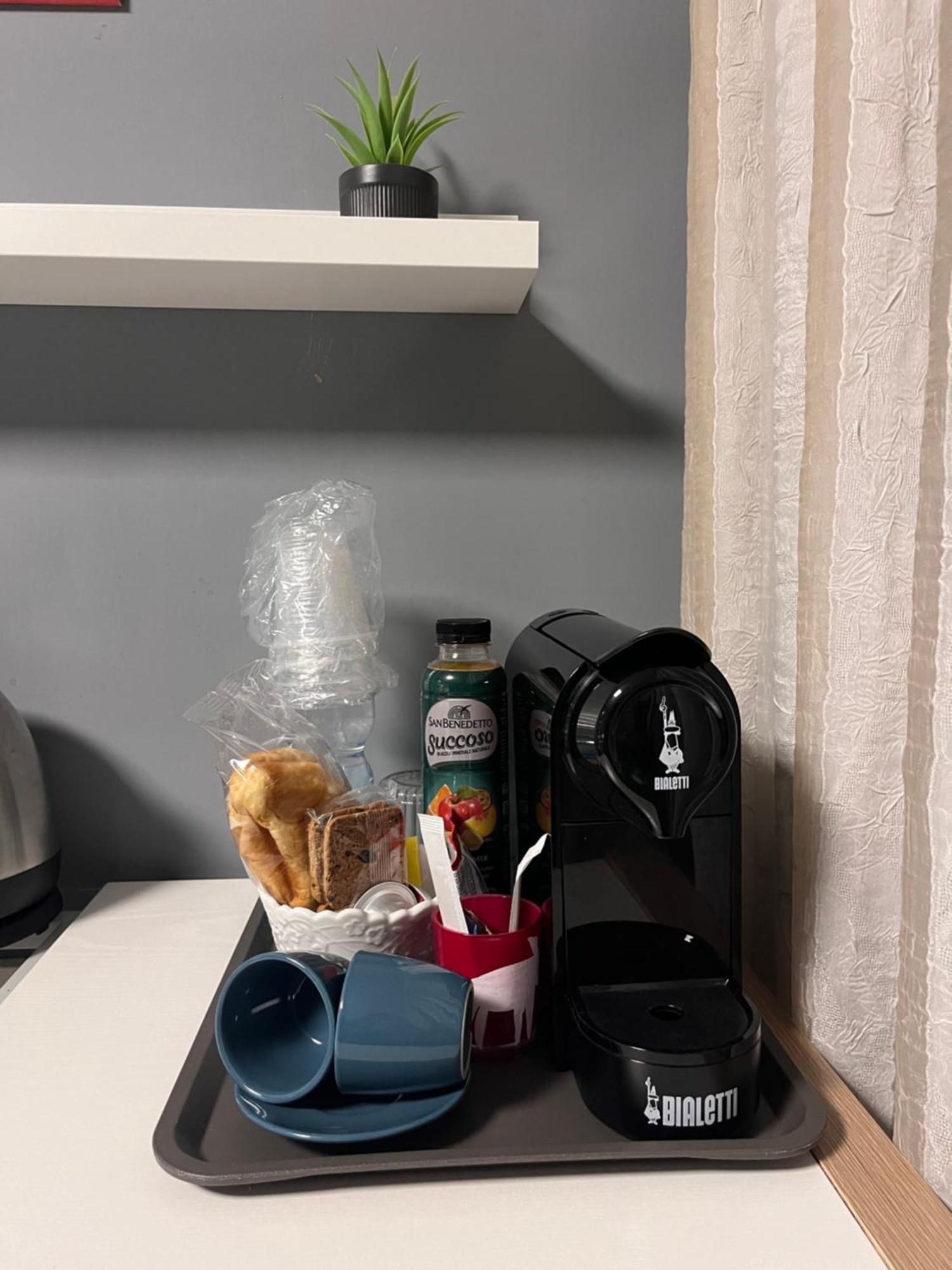 Naples Luxury Suites B&B エクステリア 写真
